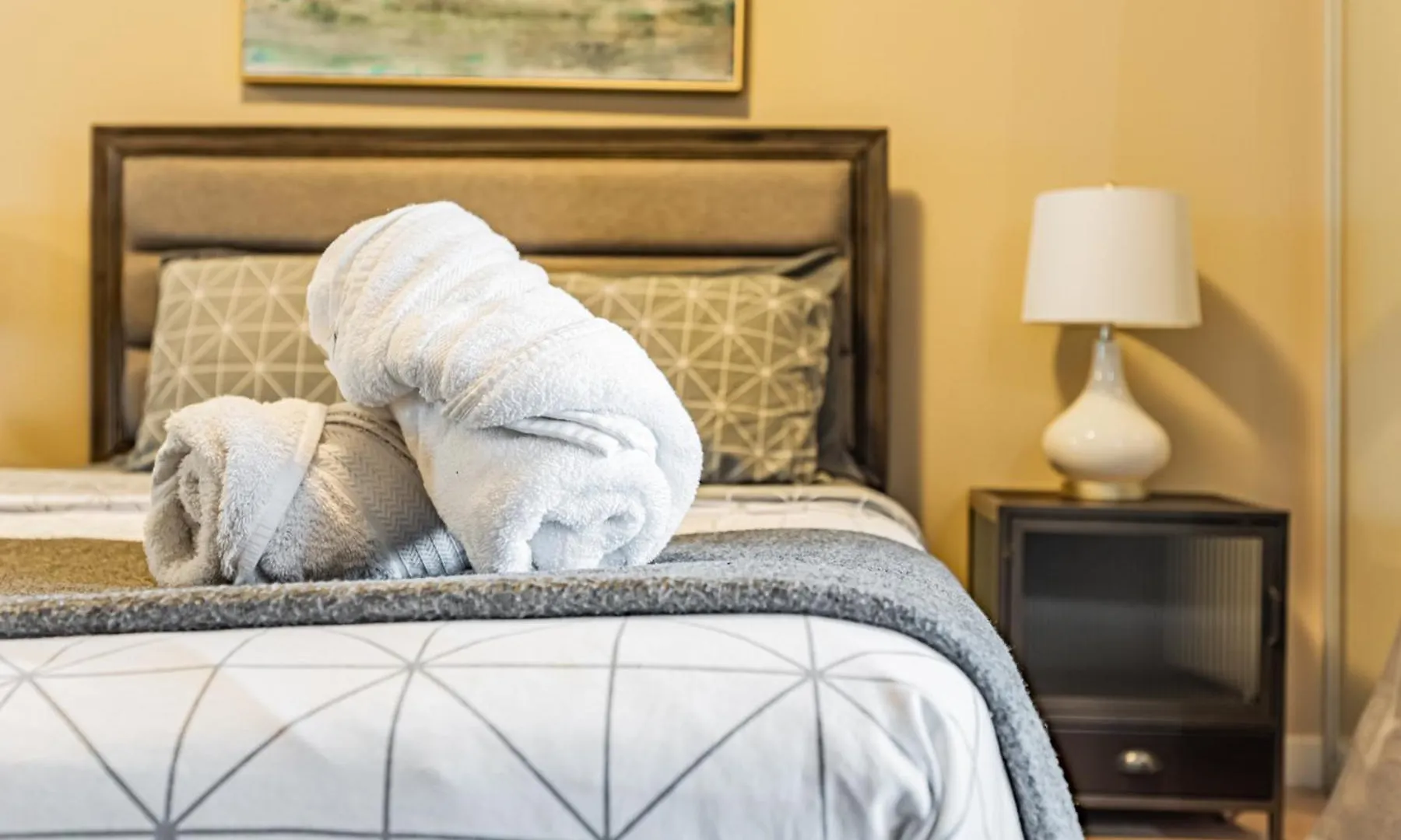 Downtown Apartments Toronto Canada